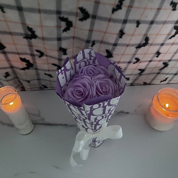 Small light purple eternal bouquet - Picture 2 of 2